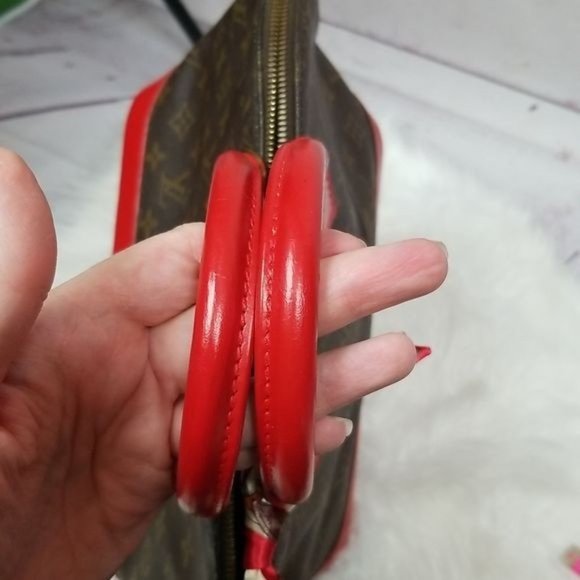 Louis Vuitton Monogram with Red Accents Shoulder Bag - Picture 14 of 15